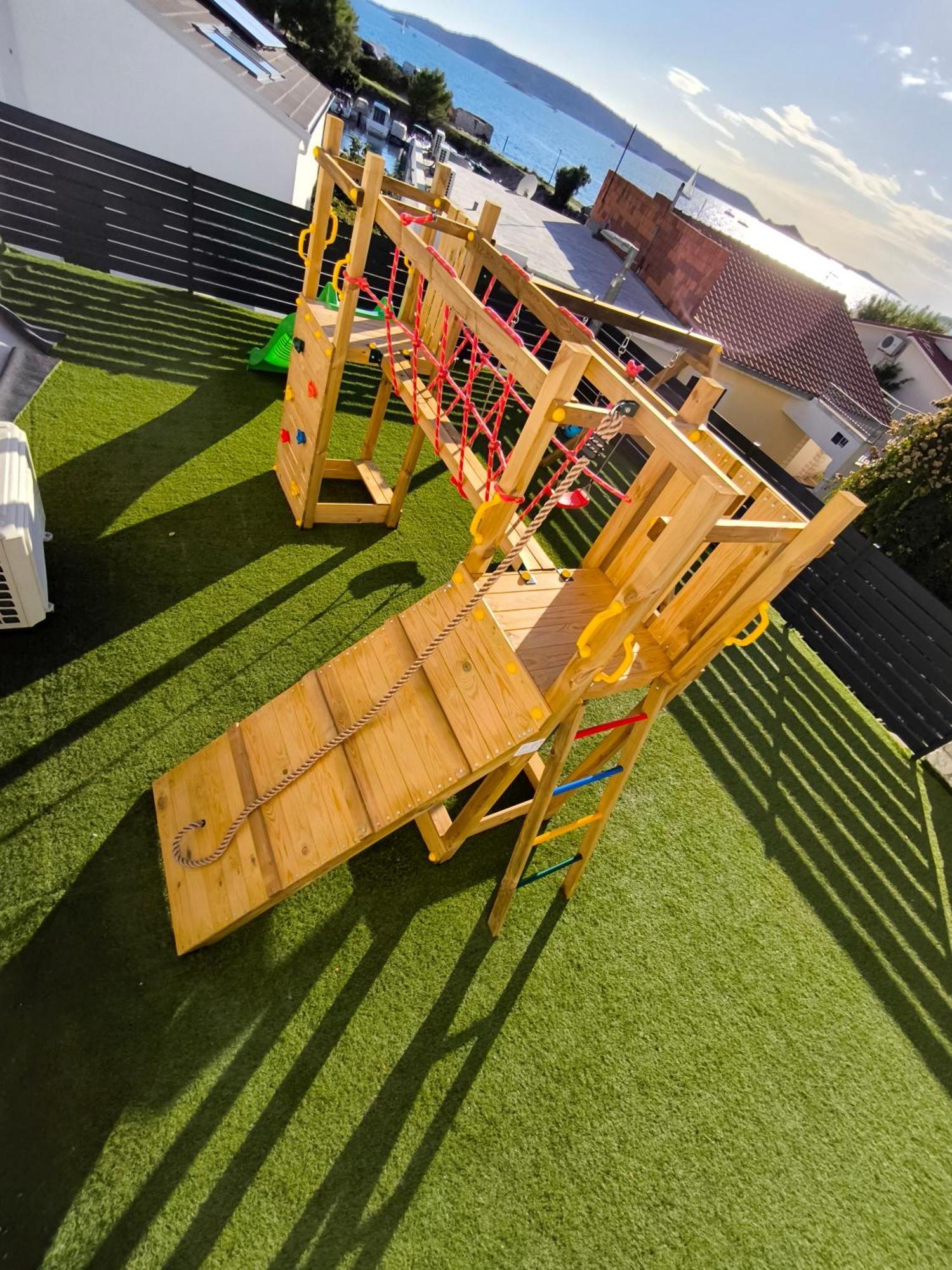 Astramaris Apartments Donji Okrug  المظهر الخارجي الصورة