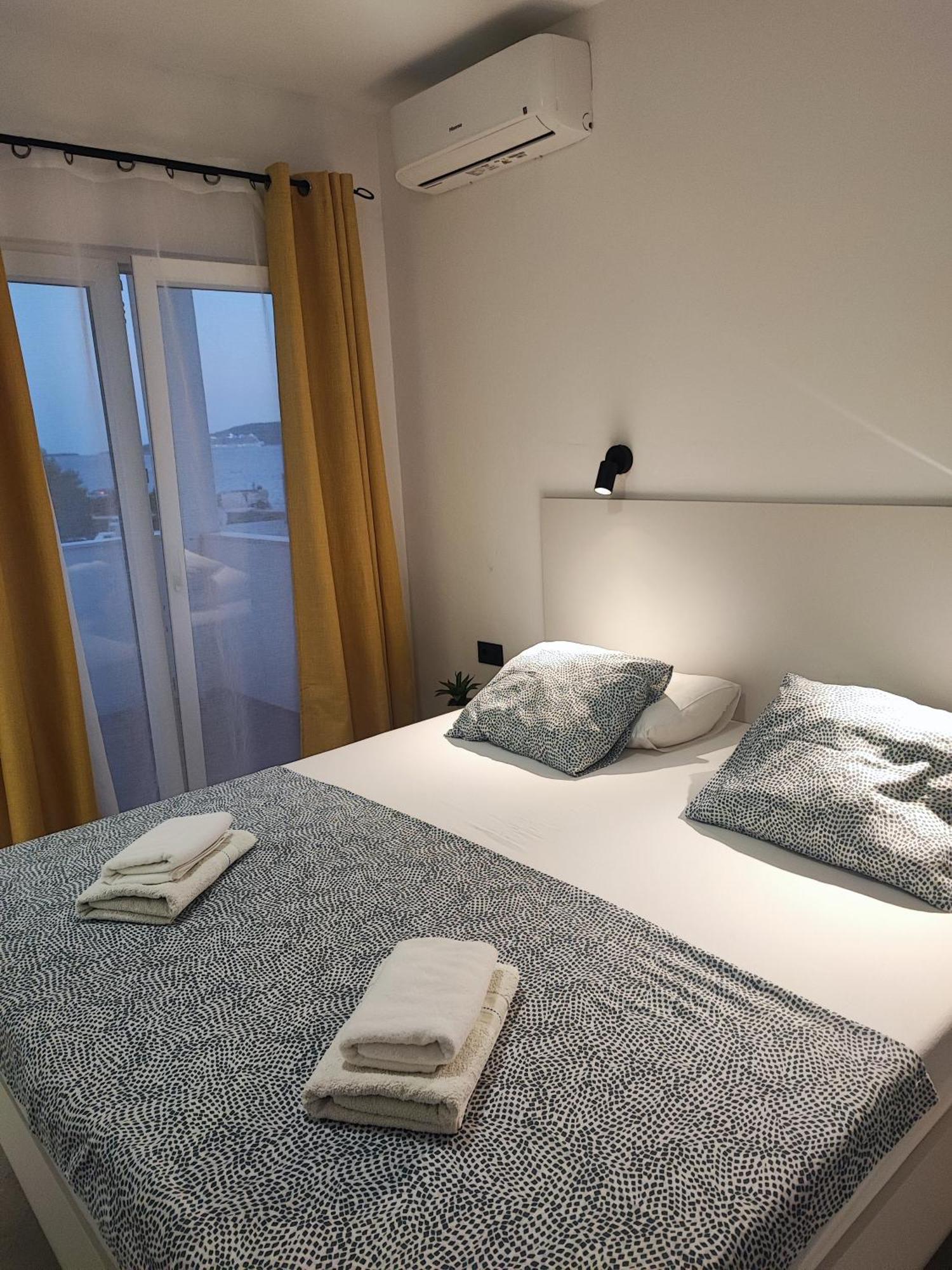 Astramaris Apartments Donji Okrug  المظهر الخارجي الصورة