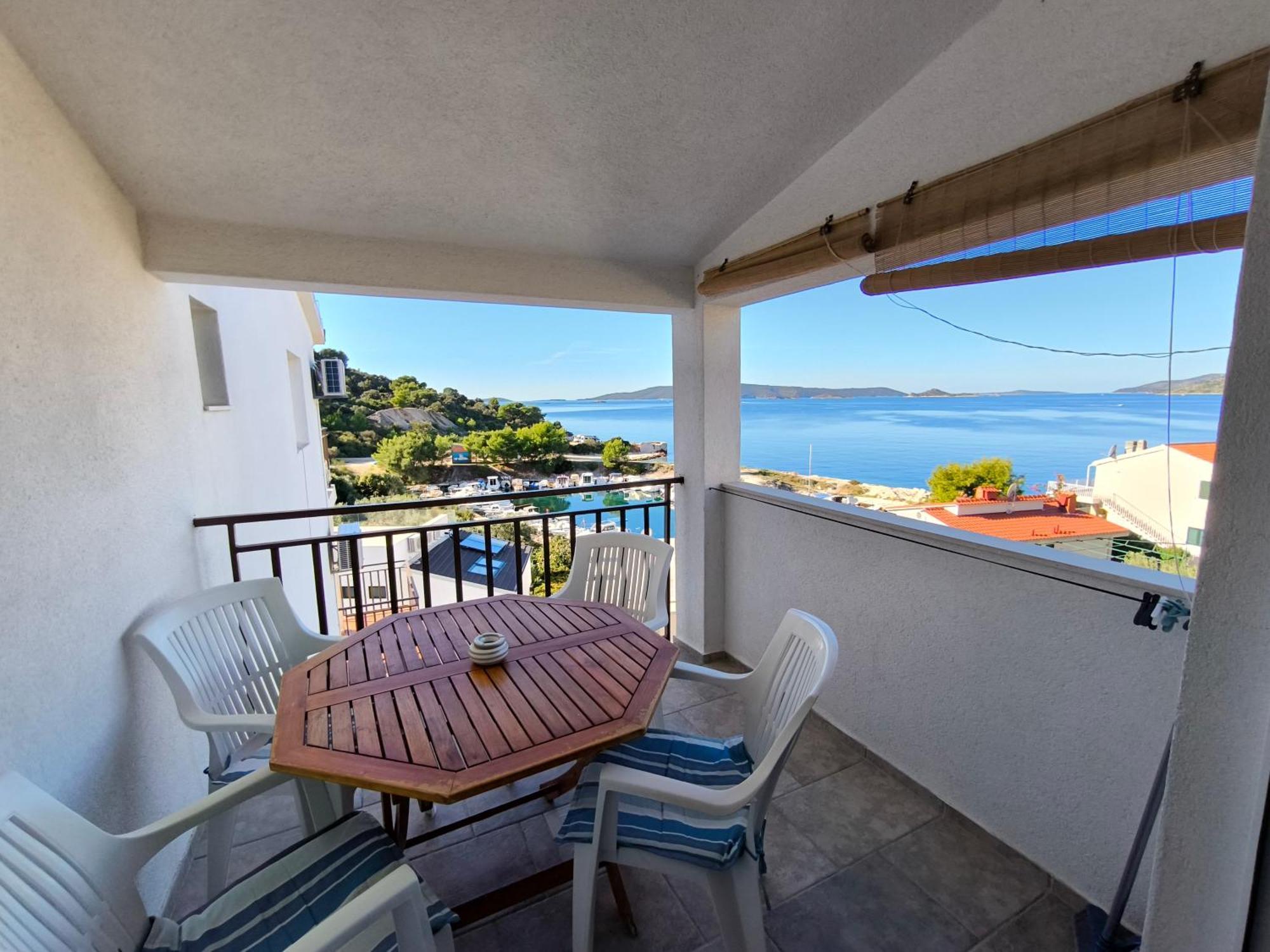 Astramaris Apartments Donji Okrug  المظهر الخارجي الصورة